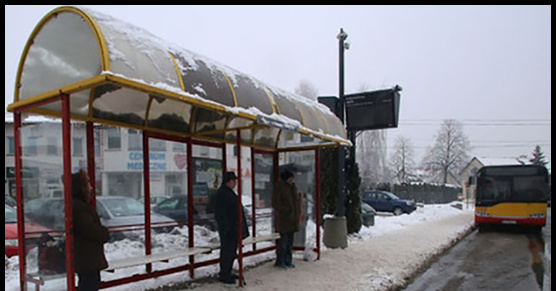 Byłam w ciąży z drugim dzieckiem, niosąc starszego syna o 5 nad ranem na przystanek autobusowy. Robiłam...